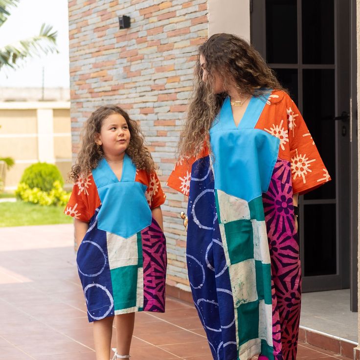 Twin bubu gown with mum