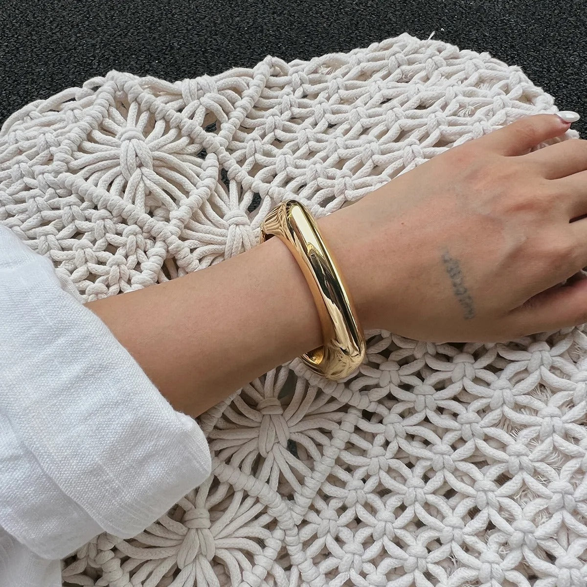 Gold Color Red Acrylic Resin Chunky Bangles for Women