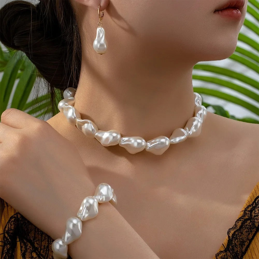 Pearl necklace for Women