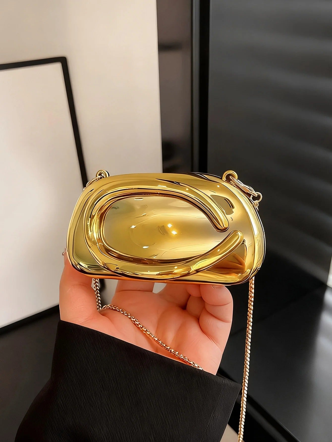 Mini version fashion gold metal closure box-shaped clutch bag