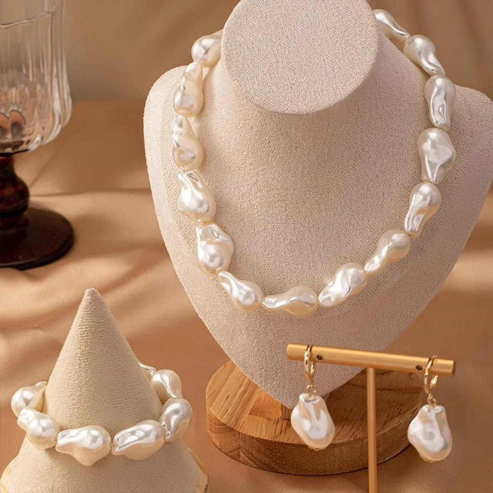 Pearl necklace for Women