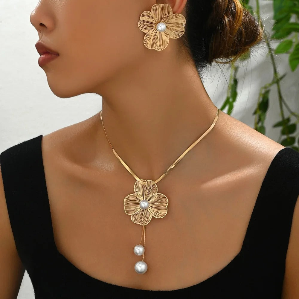 Stereo Flower Inlay Pearl Necklace Earrings