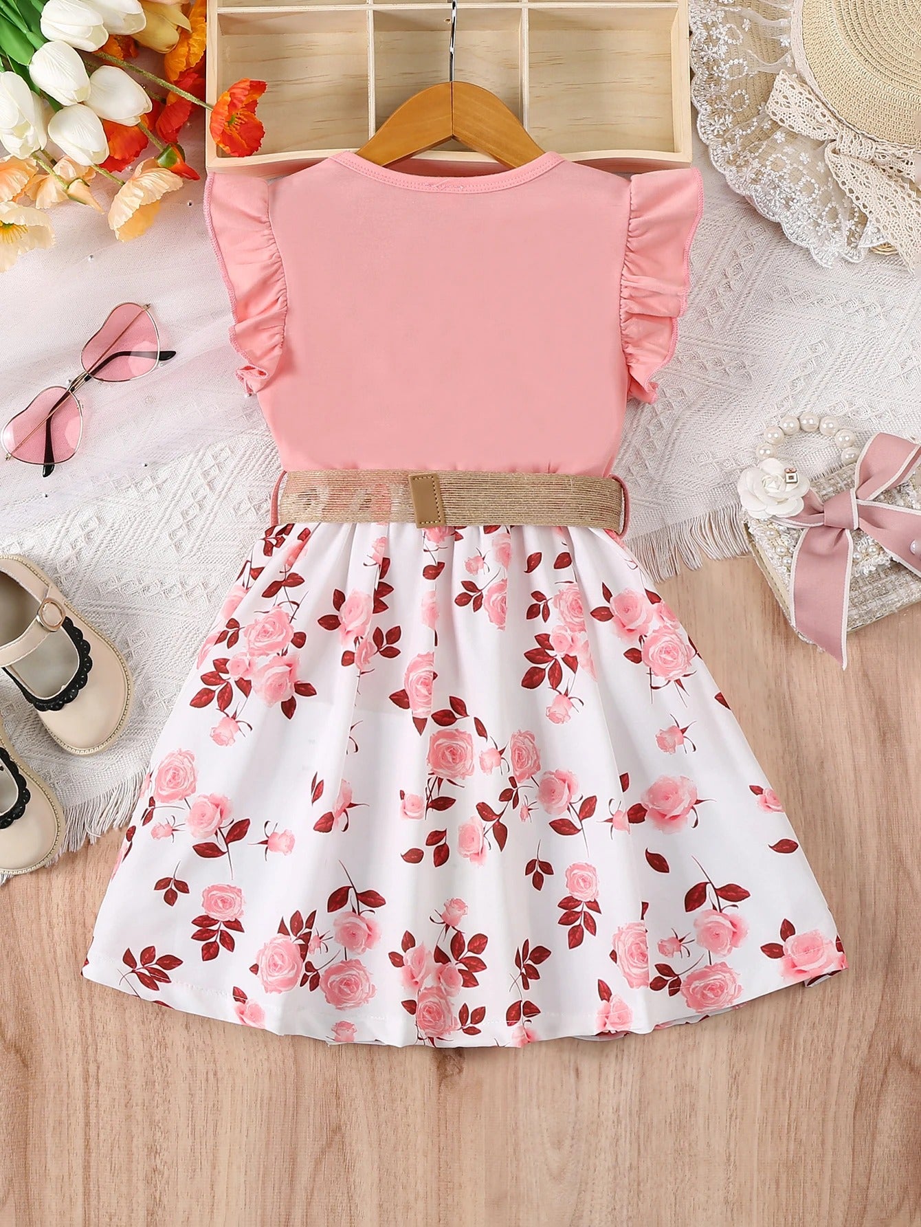 romantic floral print with ruffled edges and small flying sleeves