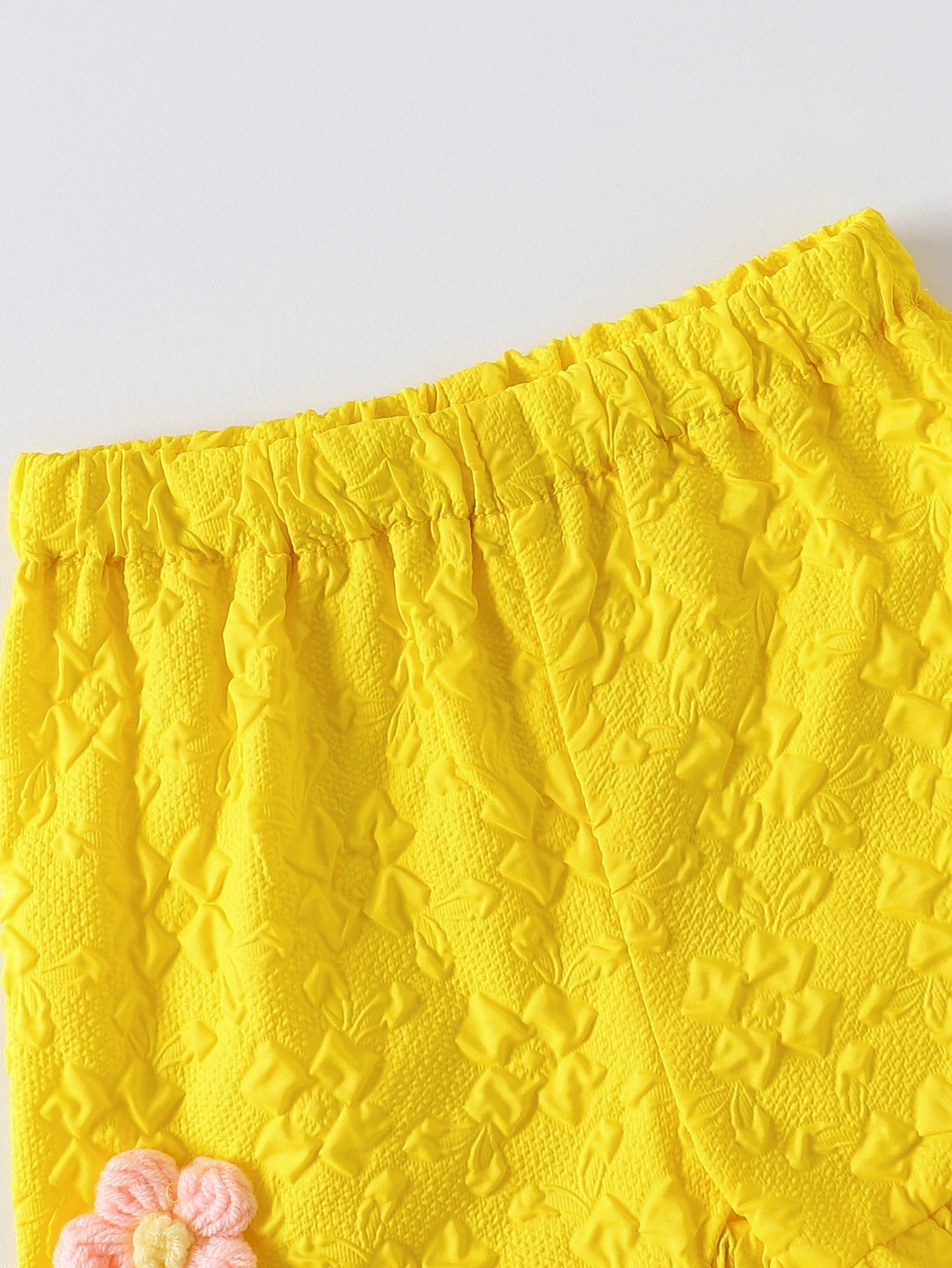 Girls' Yellow Jacquard Set: Floral Appliqué Camisole Top + Ruffled Shorts