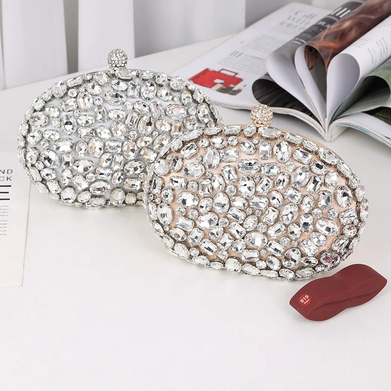 Luxury Crystal Silver Diamond Boutique Clutch Bags.