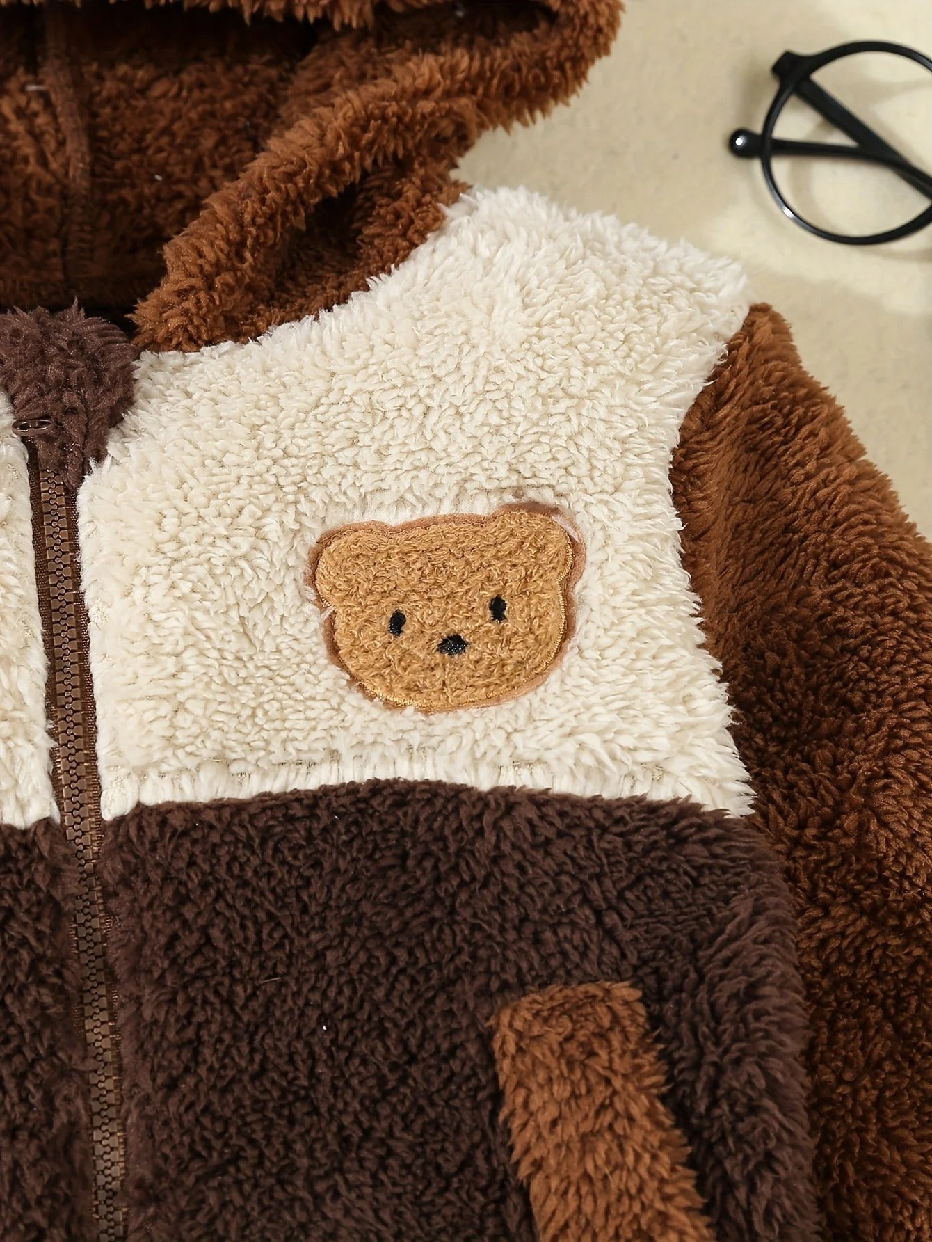 Winter Little Bear With Sticker Embroidery Hooded Plush Jacket And Winter Warm Zipper Shirt