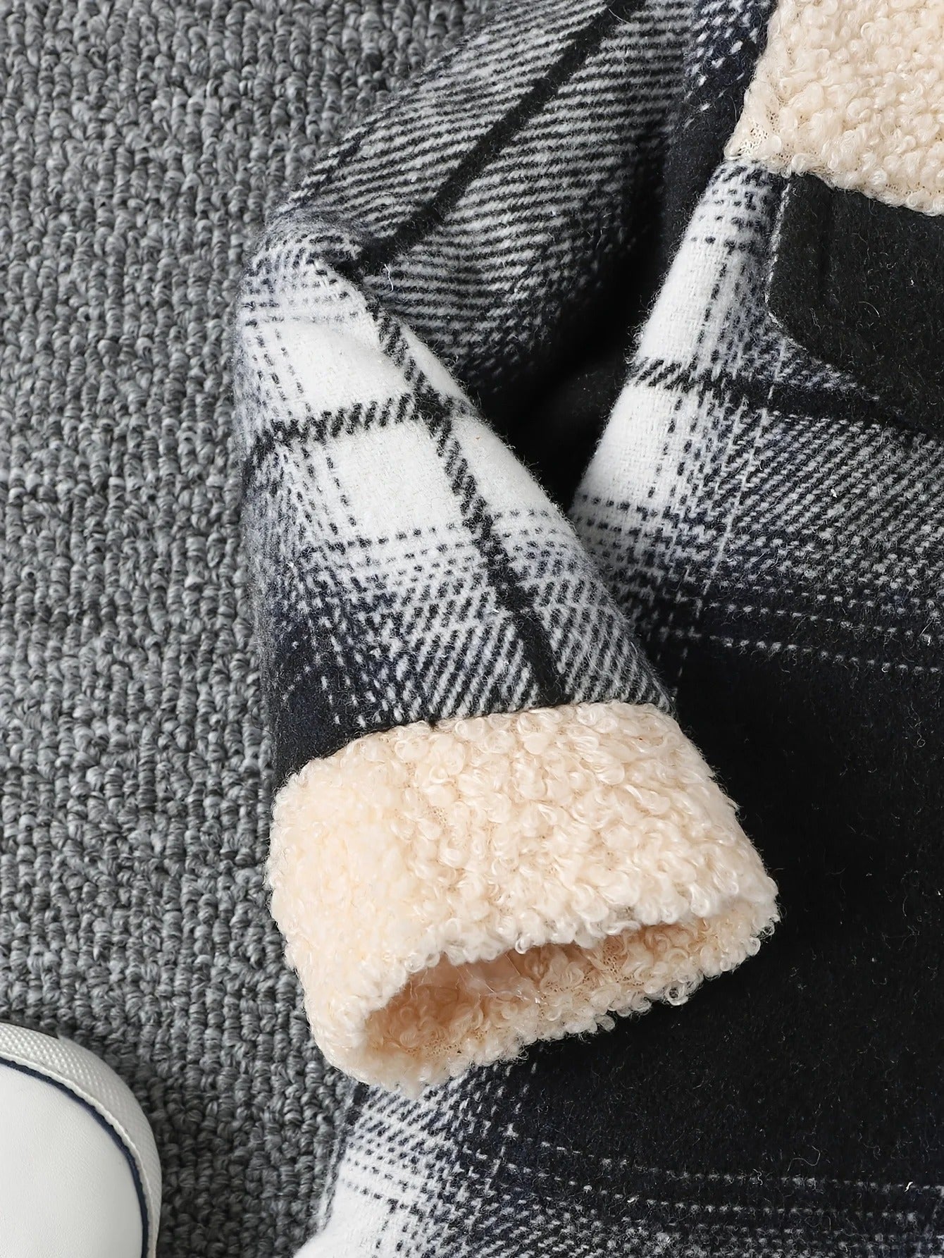 long sleeved plaid patchwork plush jacket for autumn and winter