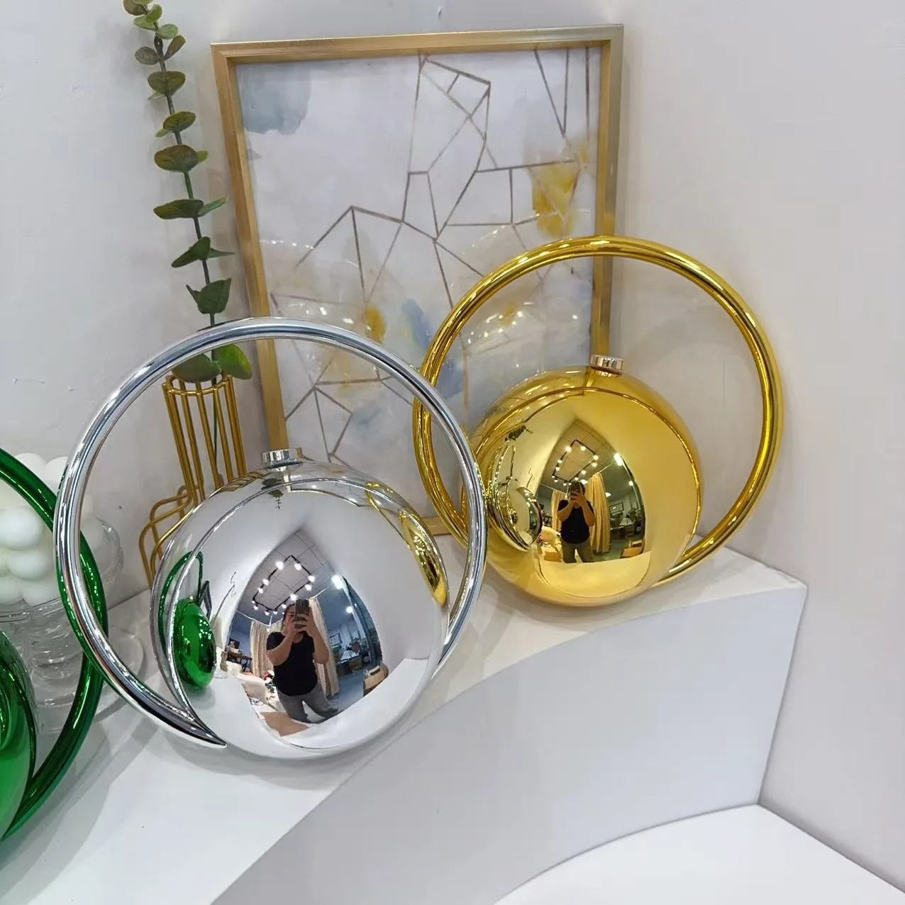 Gold Acrylic Round Ball Hand Bag