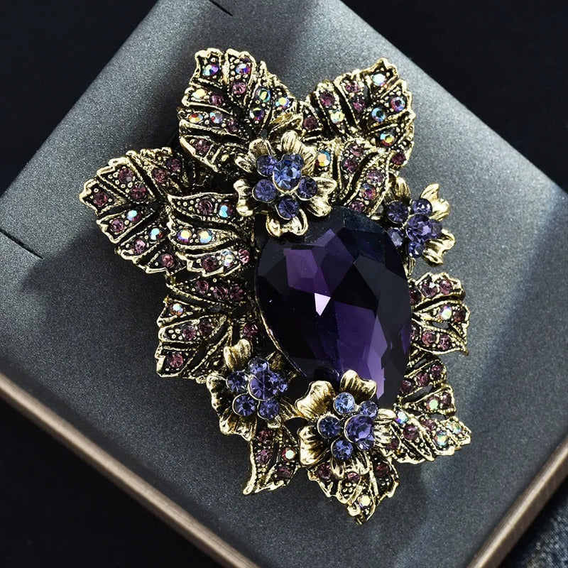 Exquisite High-end Rhinestone Party Wedding Badges Pines
