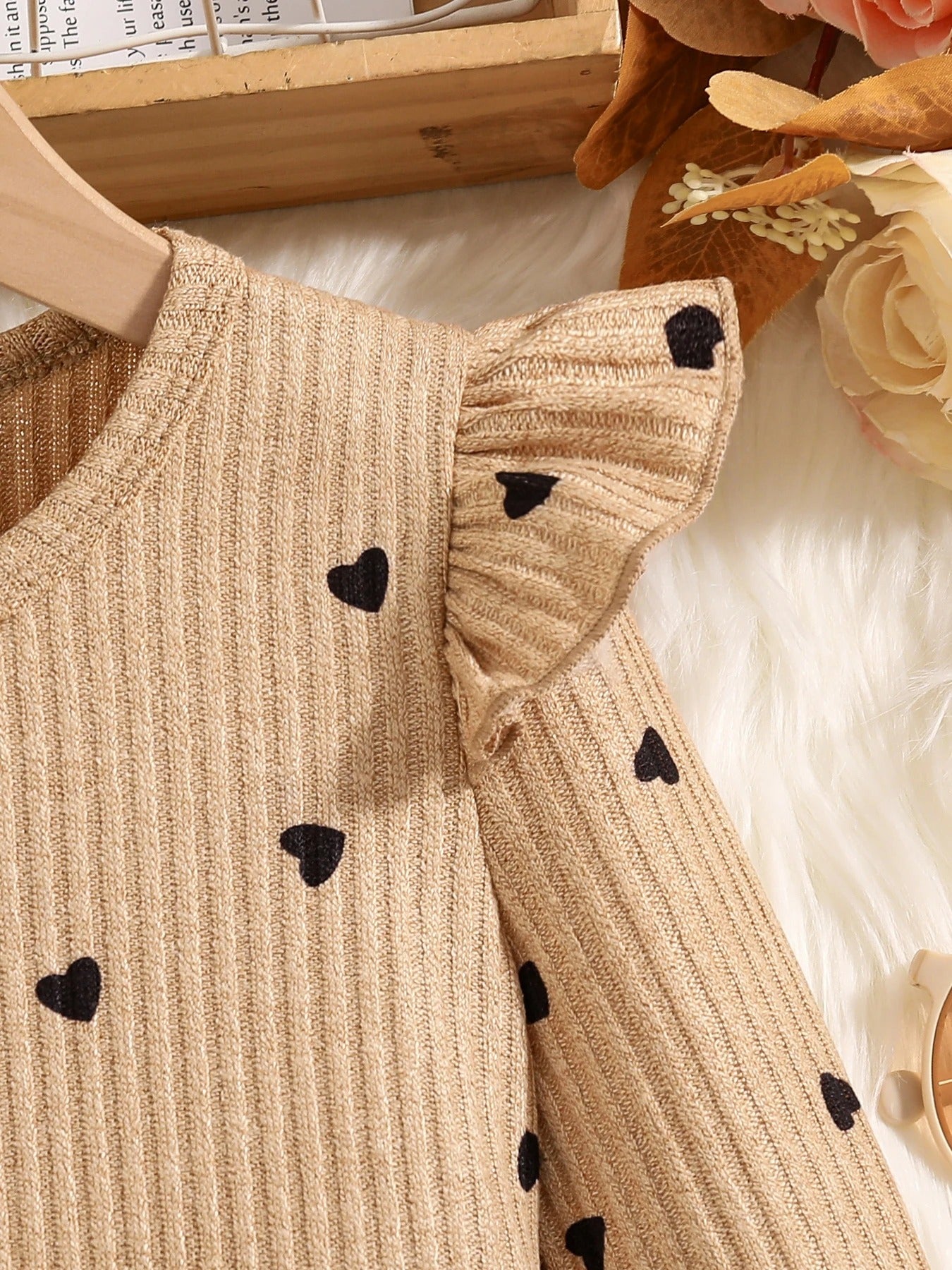 2-Piece Set for Girls in Spring and Autumn: Fashionable and Elegant Dress Set for Young Girls, Featuring a Round Neck