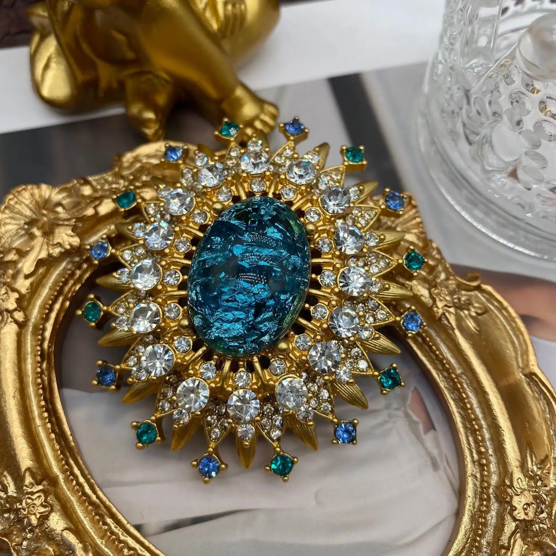Rhinestone Elliptical Badges Brooch Retro