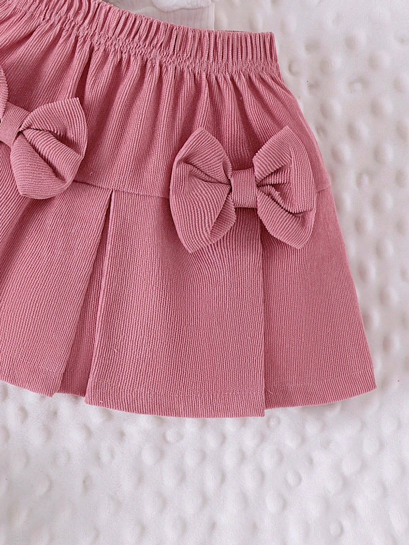 Comfortable Sweet and Cute Bubble Sleeves, Love Chapter Top + Pink Short Skirt.