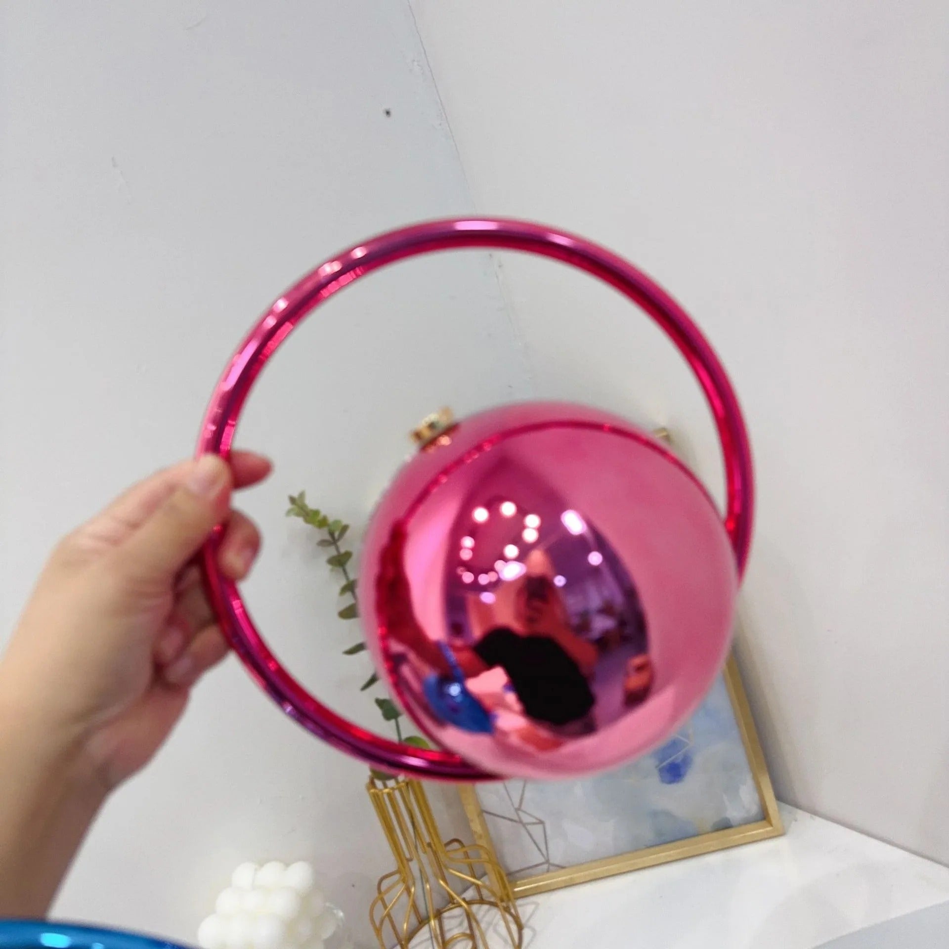 Gold Acrylic Round Ball Hand Bag