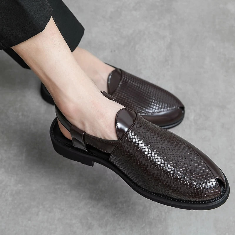soft leisure sandals men slippers both lightweight non-slip Big Siz