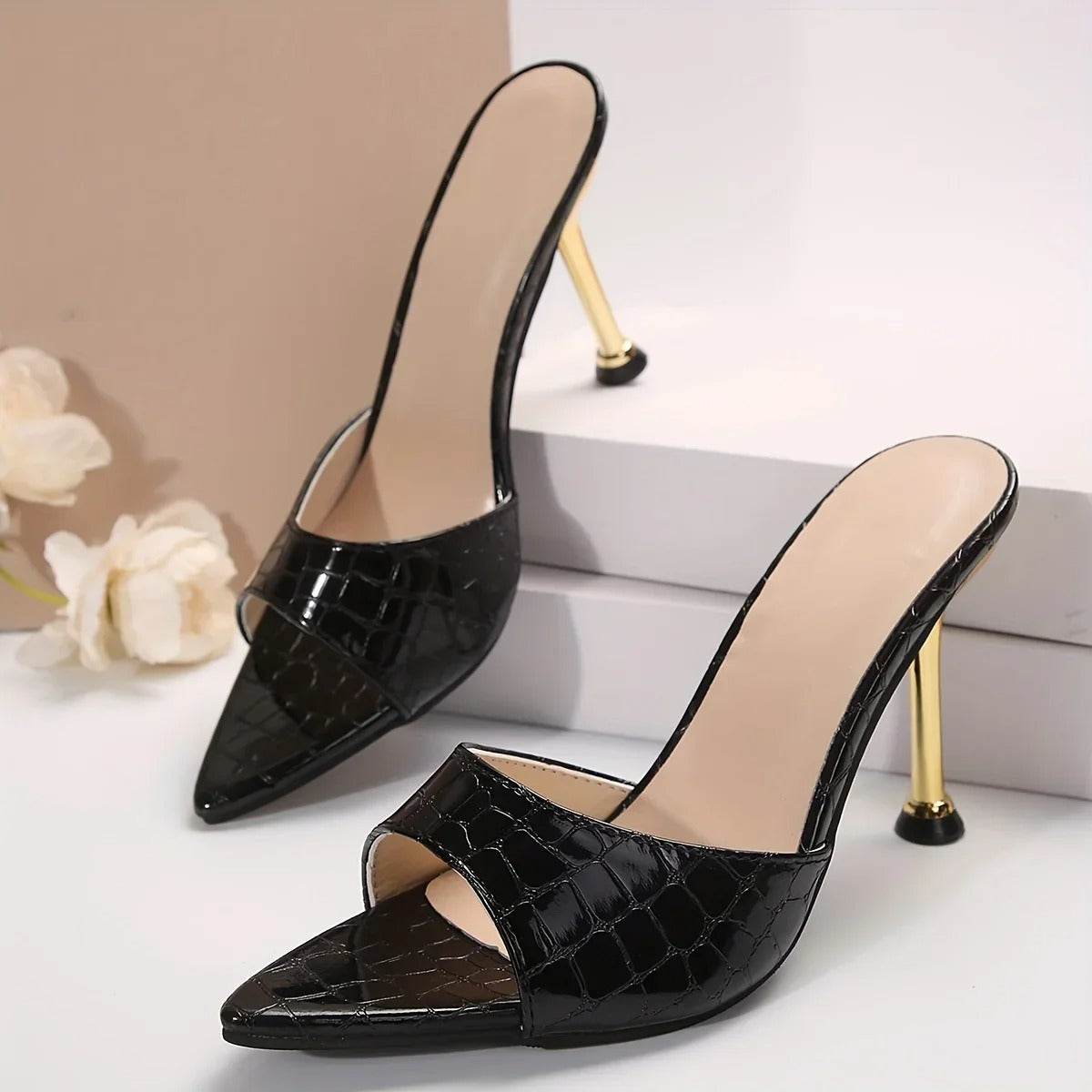 Glamorous Crocodile Texture High Heel Sandals