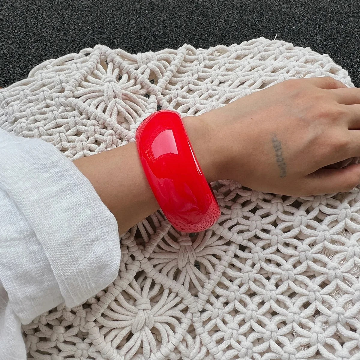 Gold Color Red Acrylic Resin Chunky Bangles for Women