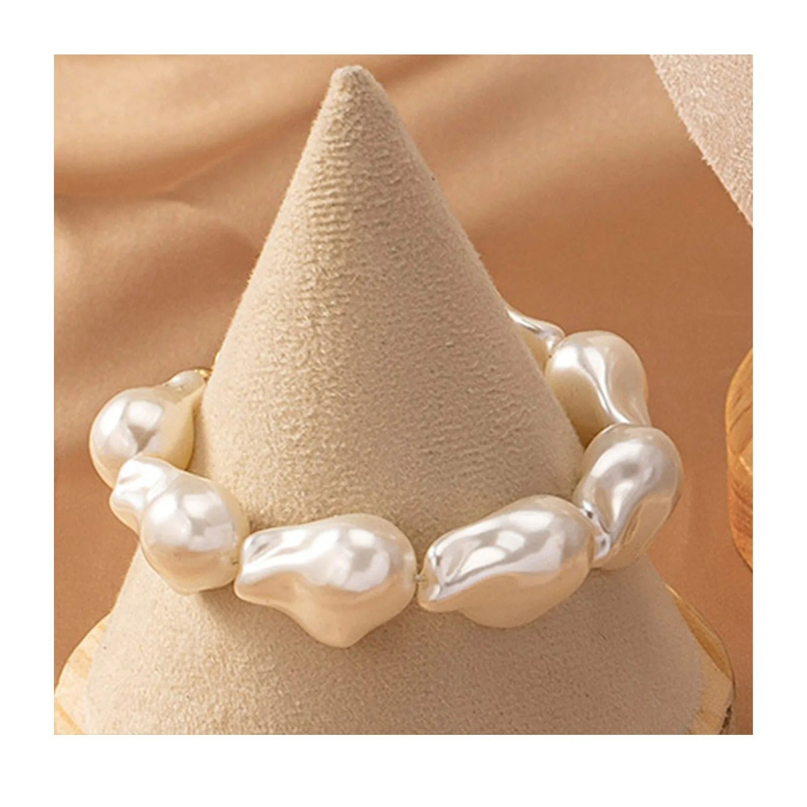 Pearl necklace for Women