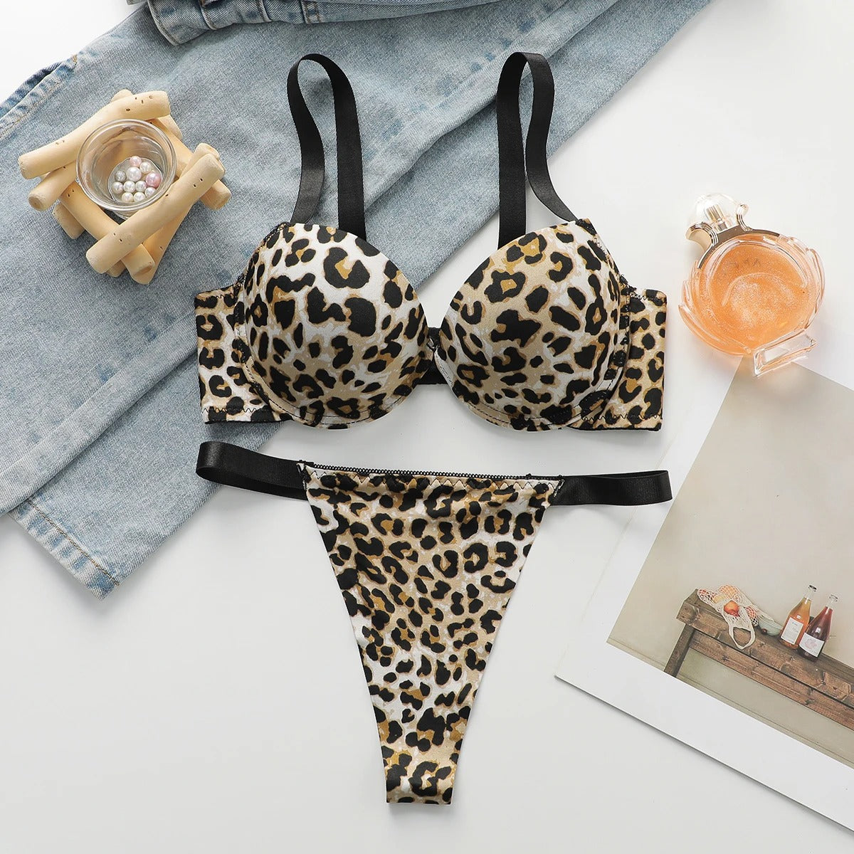 Sexy leopards print bra set