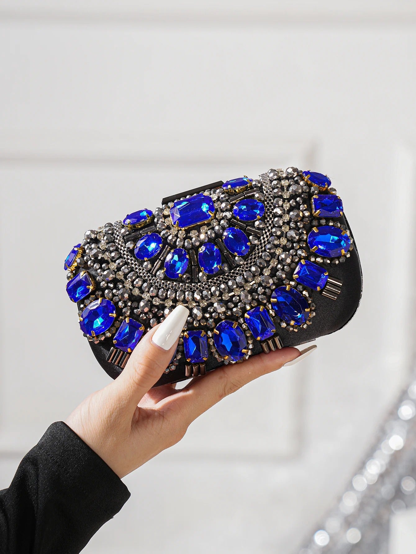 Mini Baroque Jewel Retro Beaded Clutch