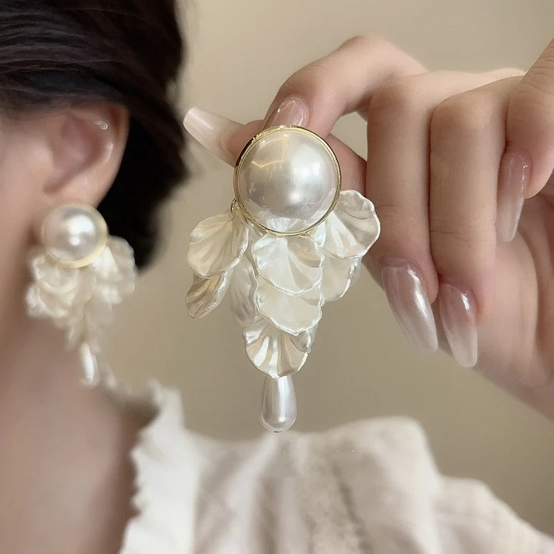Unique Pearl flower tassels Pendant Earrings