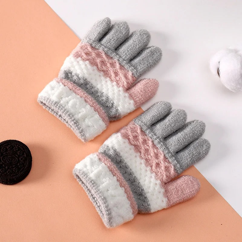 Baby Gloves 3-8 Years Old.
