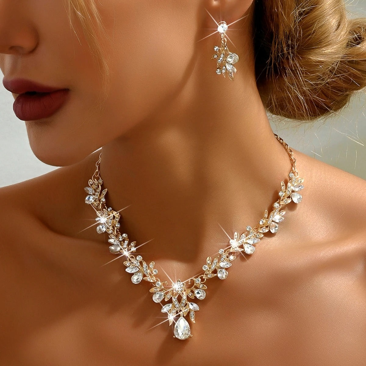 Banquet Gemstone Necklace